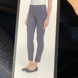 NWT. DKNY Jeans Large Mid-Rise Ponte Pants.